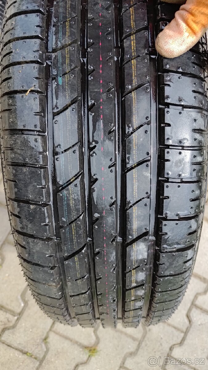 Bridgestone Turanza ER30 235/60/17