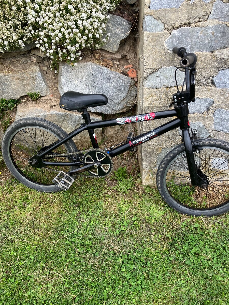 Prodám freeraidove kolo BMX