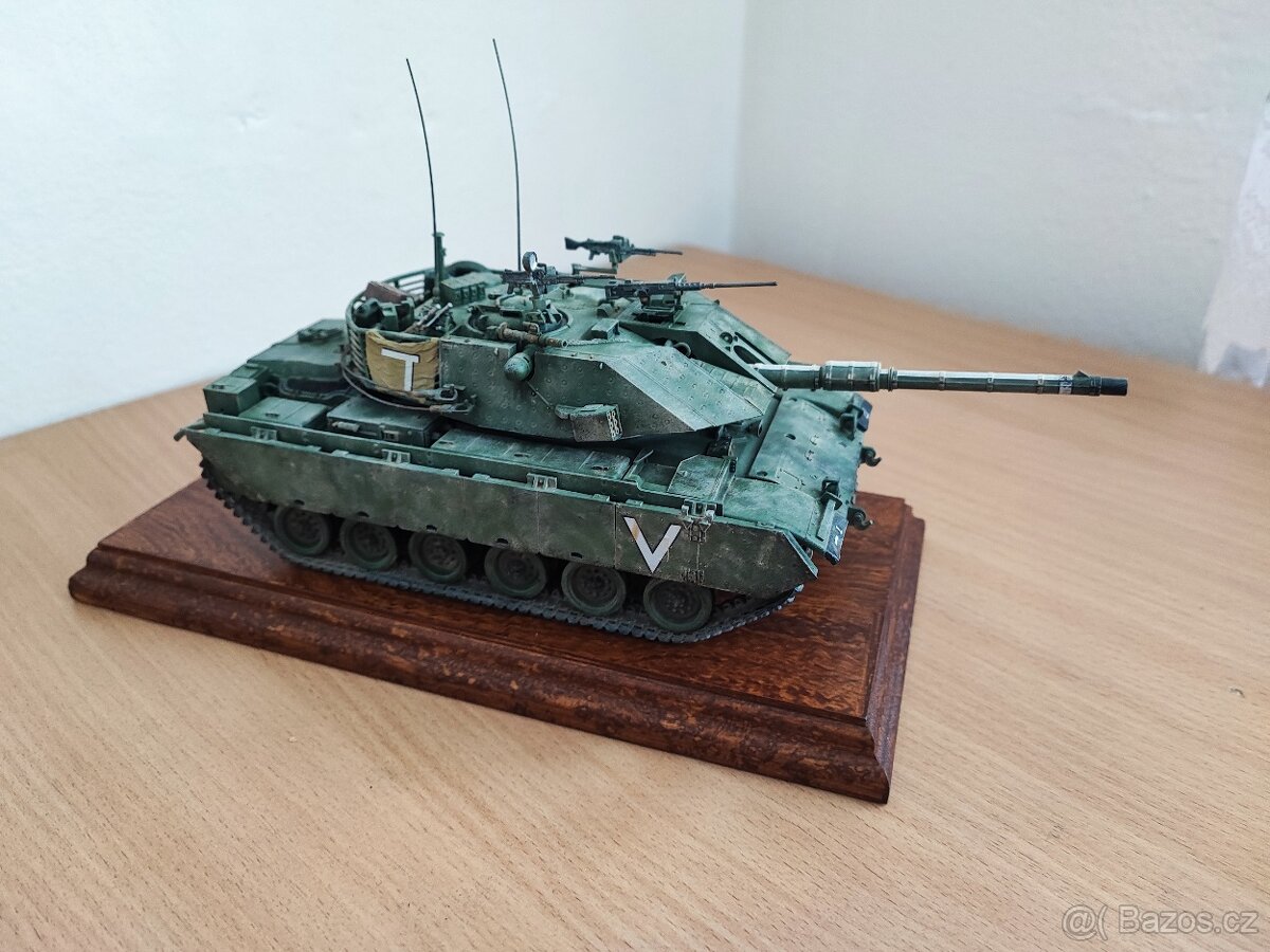 Model 1/35