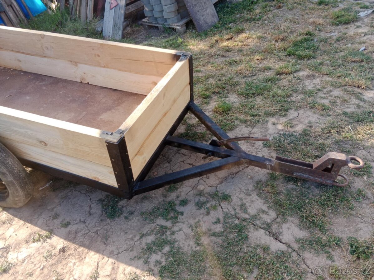 Vlek, vlečka za malotraktor