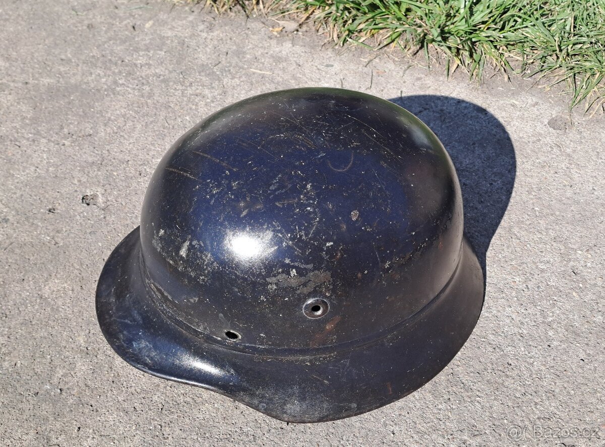 Německá helma M40 Luftschutz