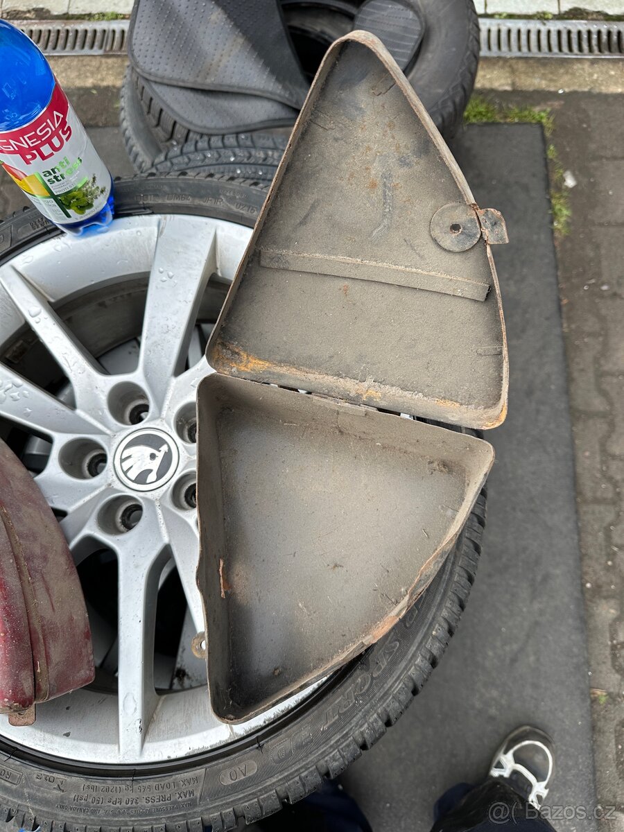 Kastlík na staré motor