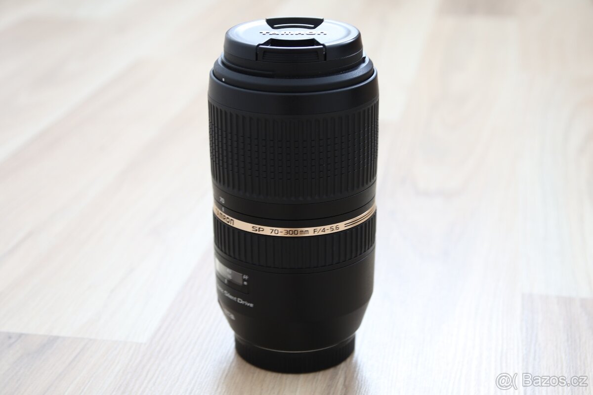 Objektiv TAMRON 70 - 300mm pro Canon