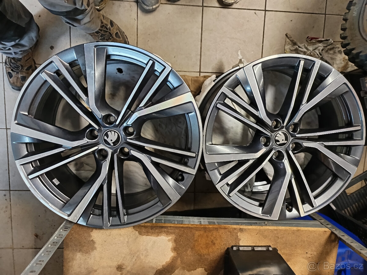 Prodám 4 alu kola Neptune R 2O ze Škoda Enyaq dvourozměr