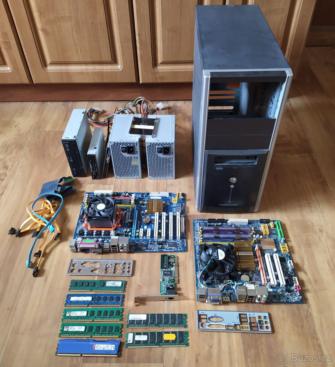 Mix PC komponent, desky, cpu, ram...