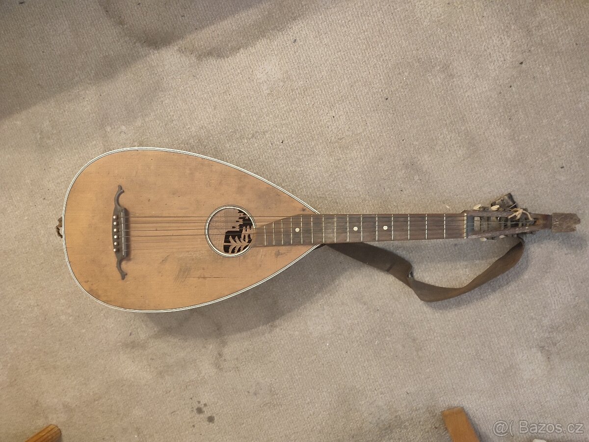 Starší mandolína