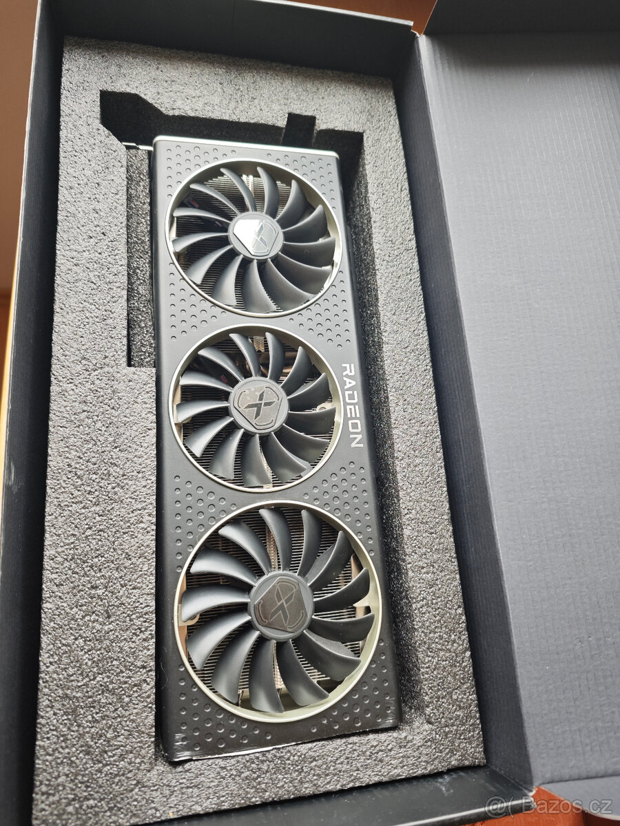 XFX AMD Radeon RX 6950 XT