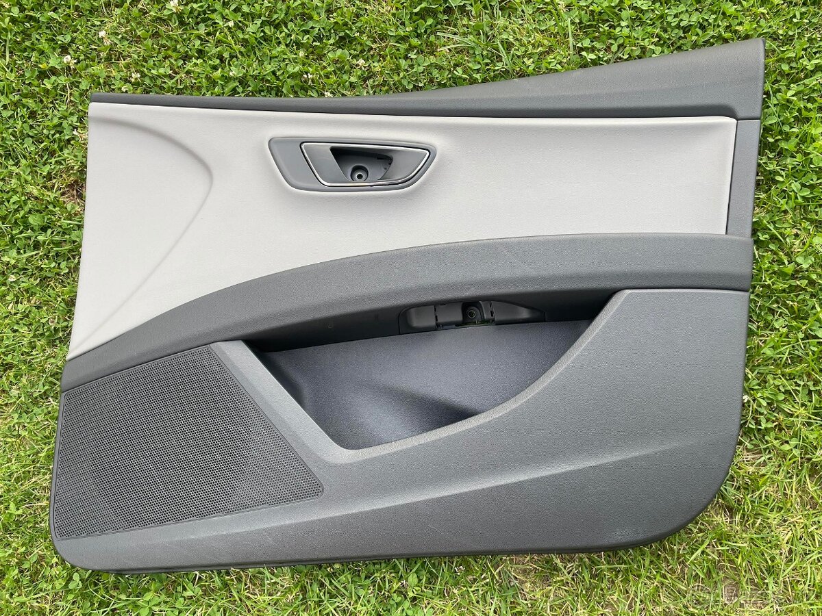 Seat Leon Xperience vyplne dveri