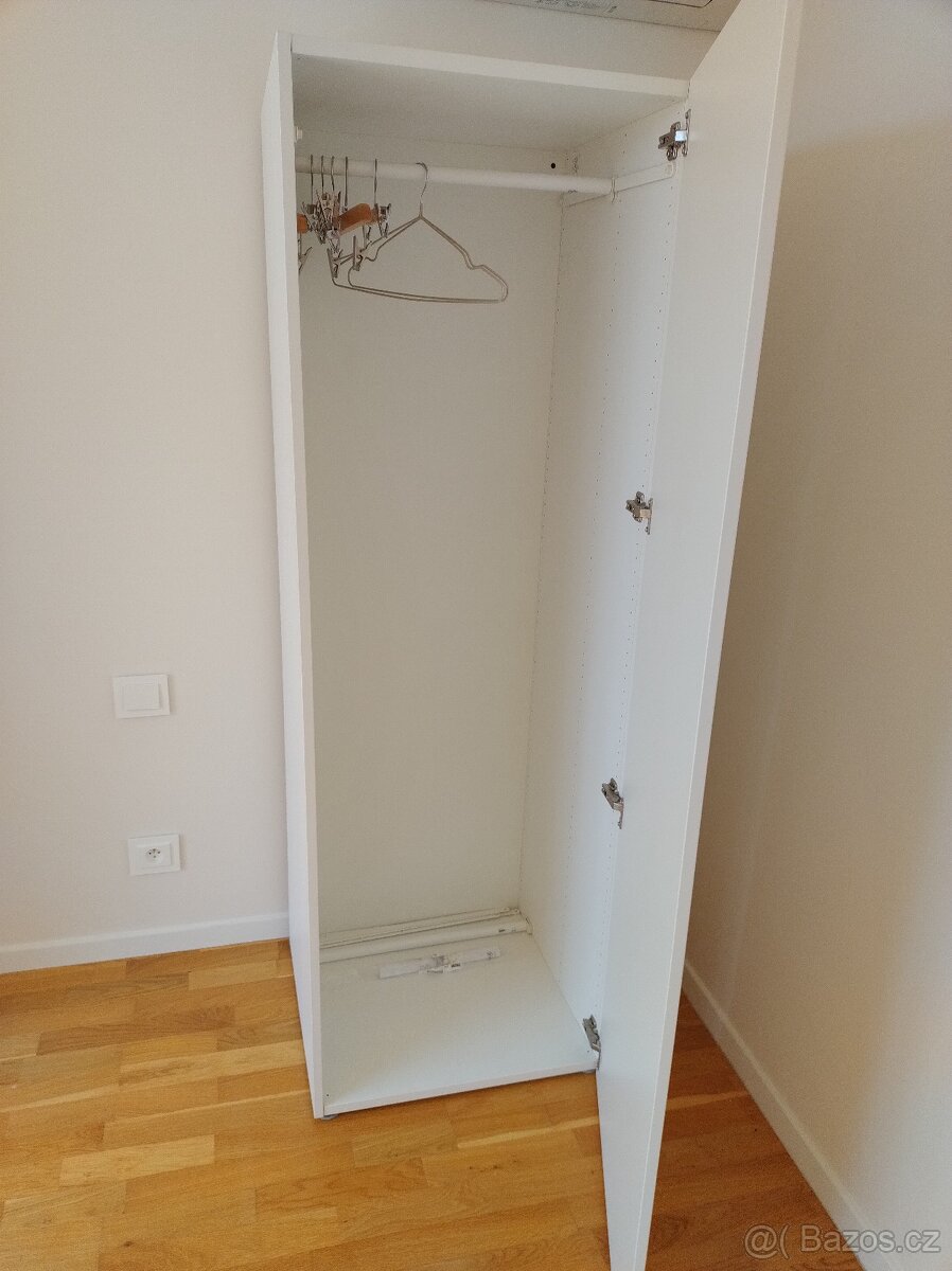 Šatní skříň IKEA PLATSA