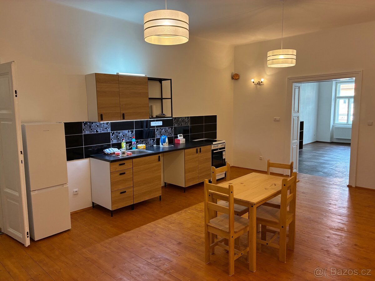 Pronájem 2+kk, Písek - Velké náměstí, 75m