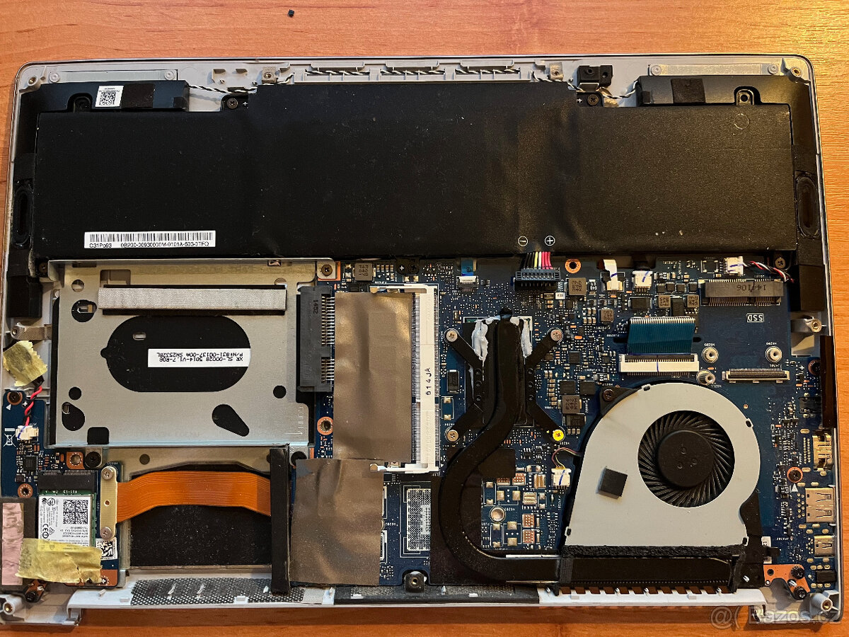 Asus UX303LA - náhradní díly