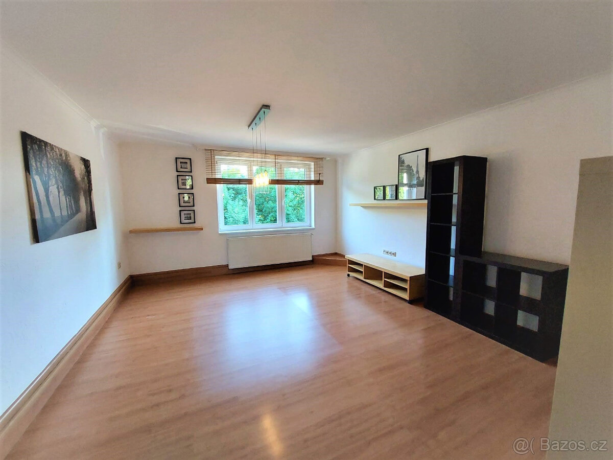 Pronájem bytu 3+1/L (82m2),+garáž,sklep,zahrada, Liblice