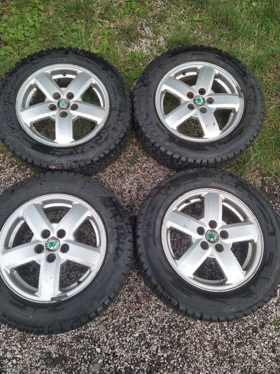 Alu kola 5x100 r15 s pneu vranik