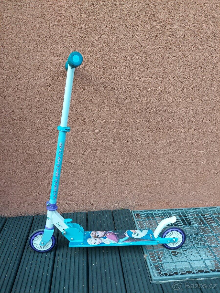 Koloběžka Ledové království