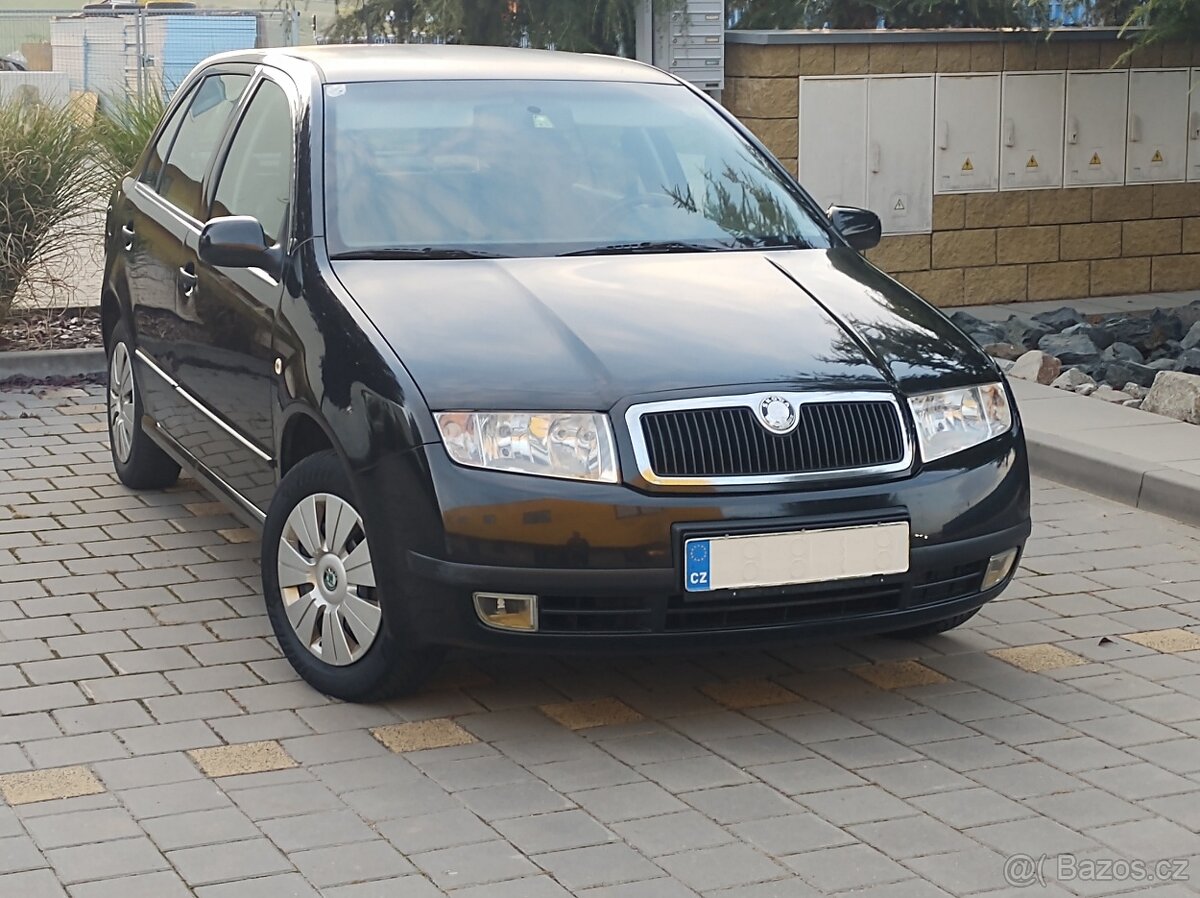 ŠKODA FABIA 2004 benzin, serviska 1.majitelka - VÝBORNÝ STAV