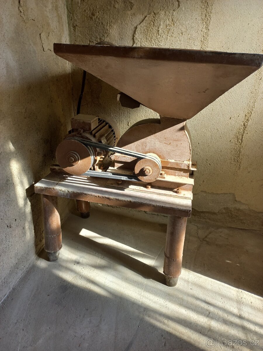 Kladívkový šrotovník 380 V