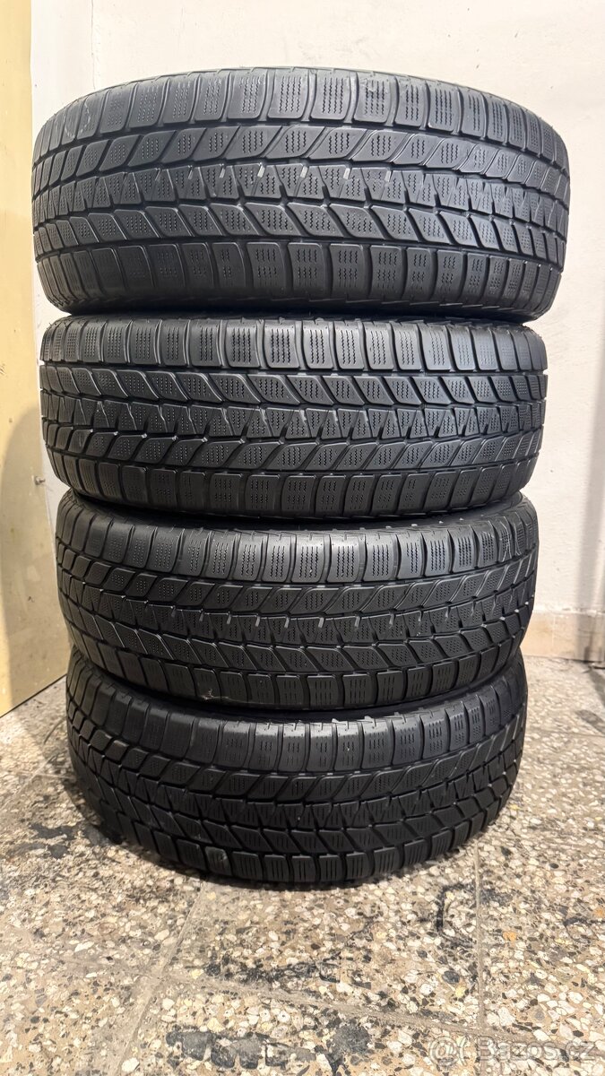 Zimní pneu 205/55/17 Bridgestone Blizzak LM 25
