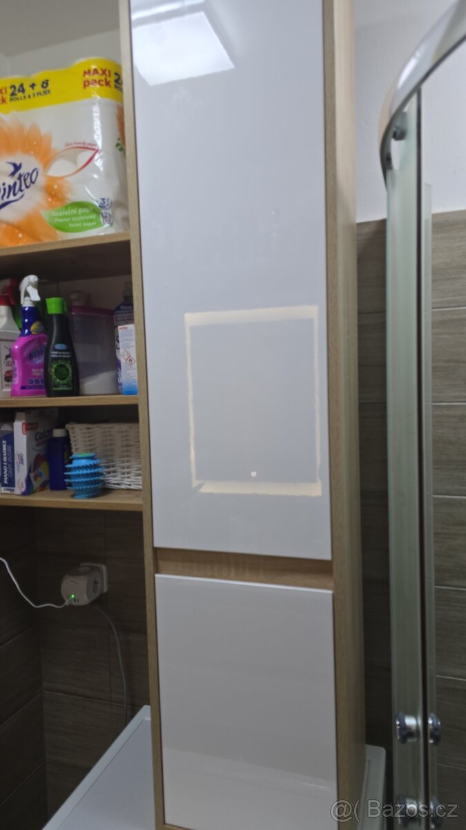 Koupelnová skřínka