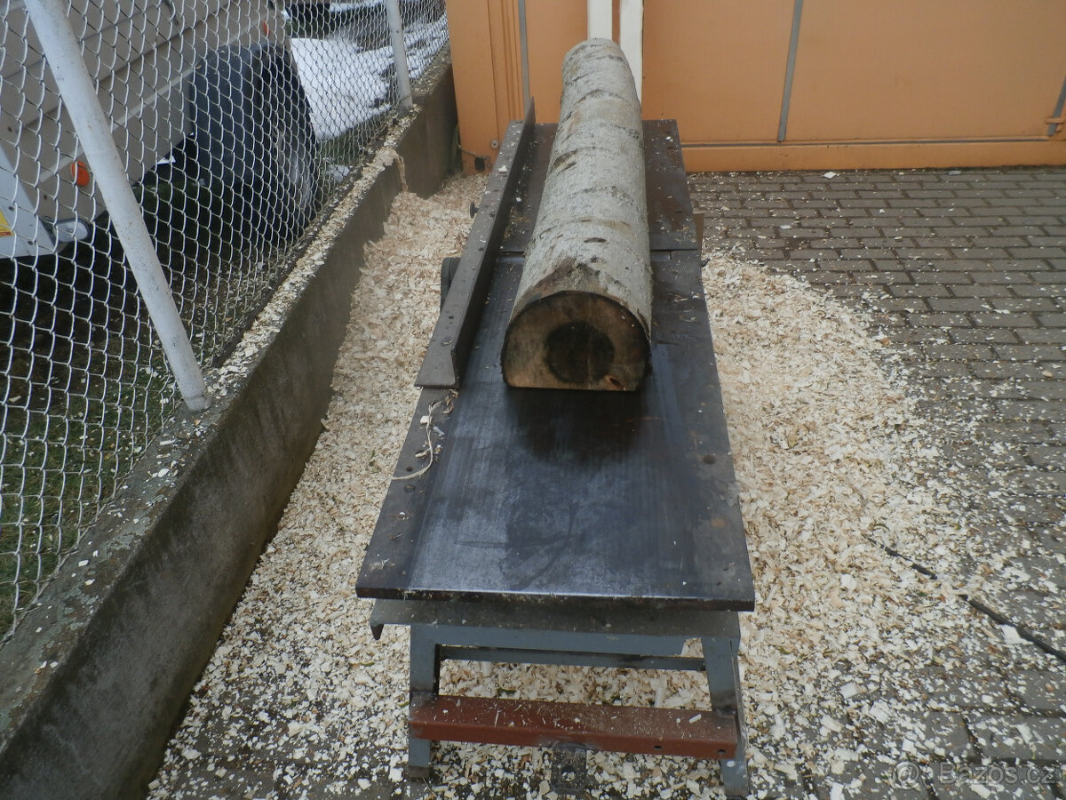 hoblovačka srovnávačka