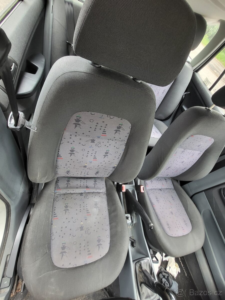 Přední sedadla ze škoda Fabia 1