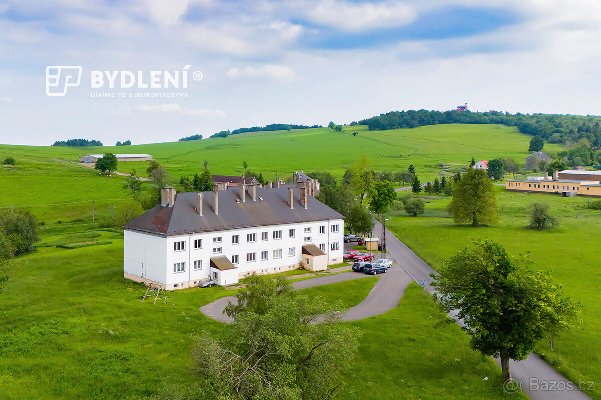 Činžovní dům se 13 byty na prodej v Krupce - Fojtovicích