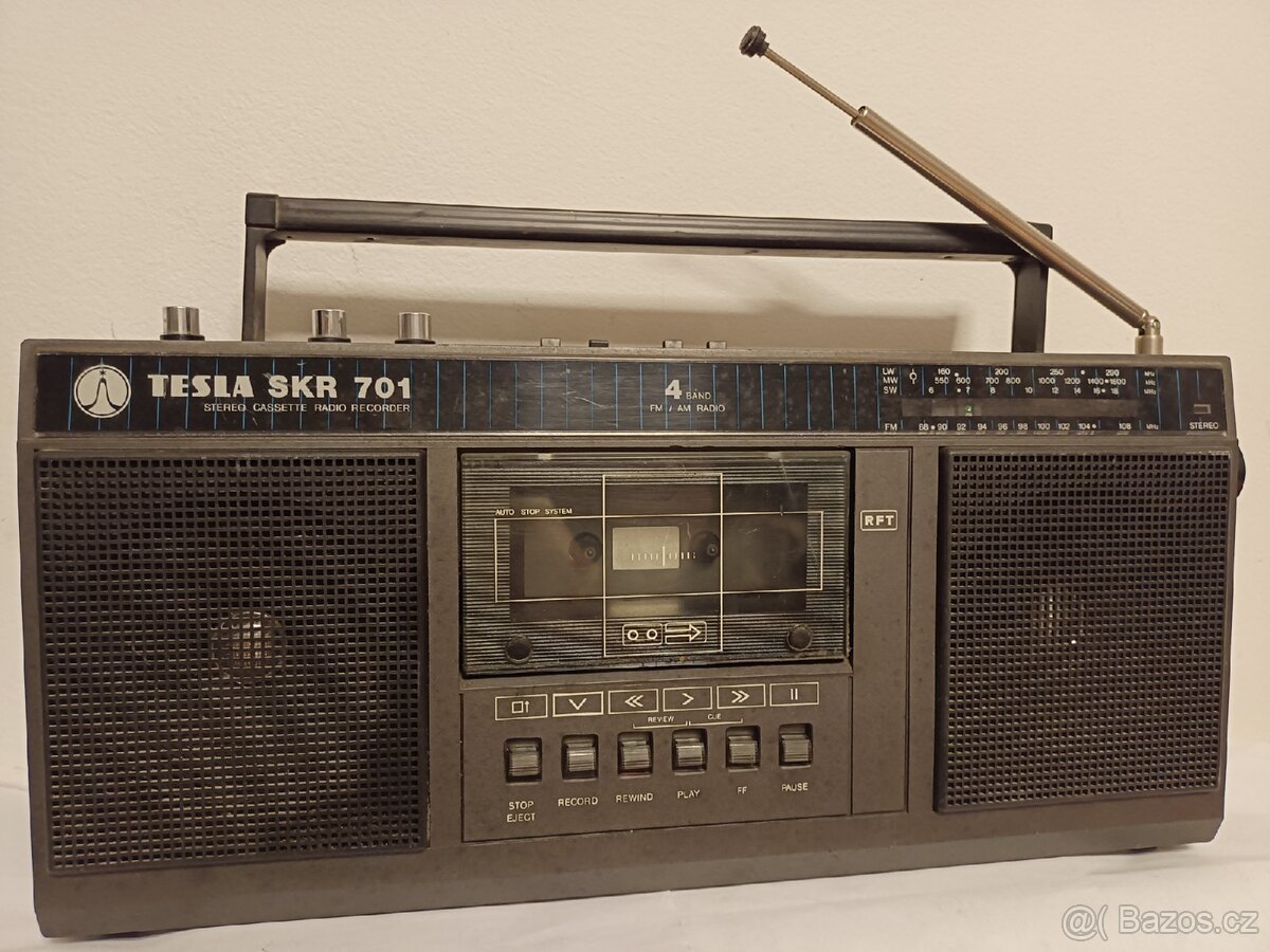 Tesla SKR 701 radiomagnetofon