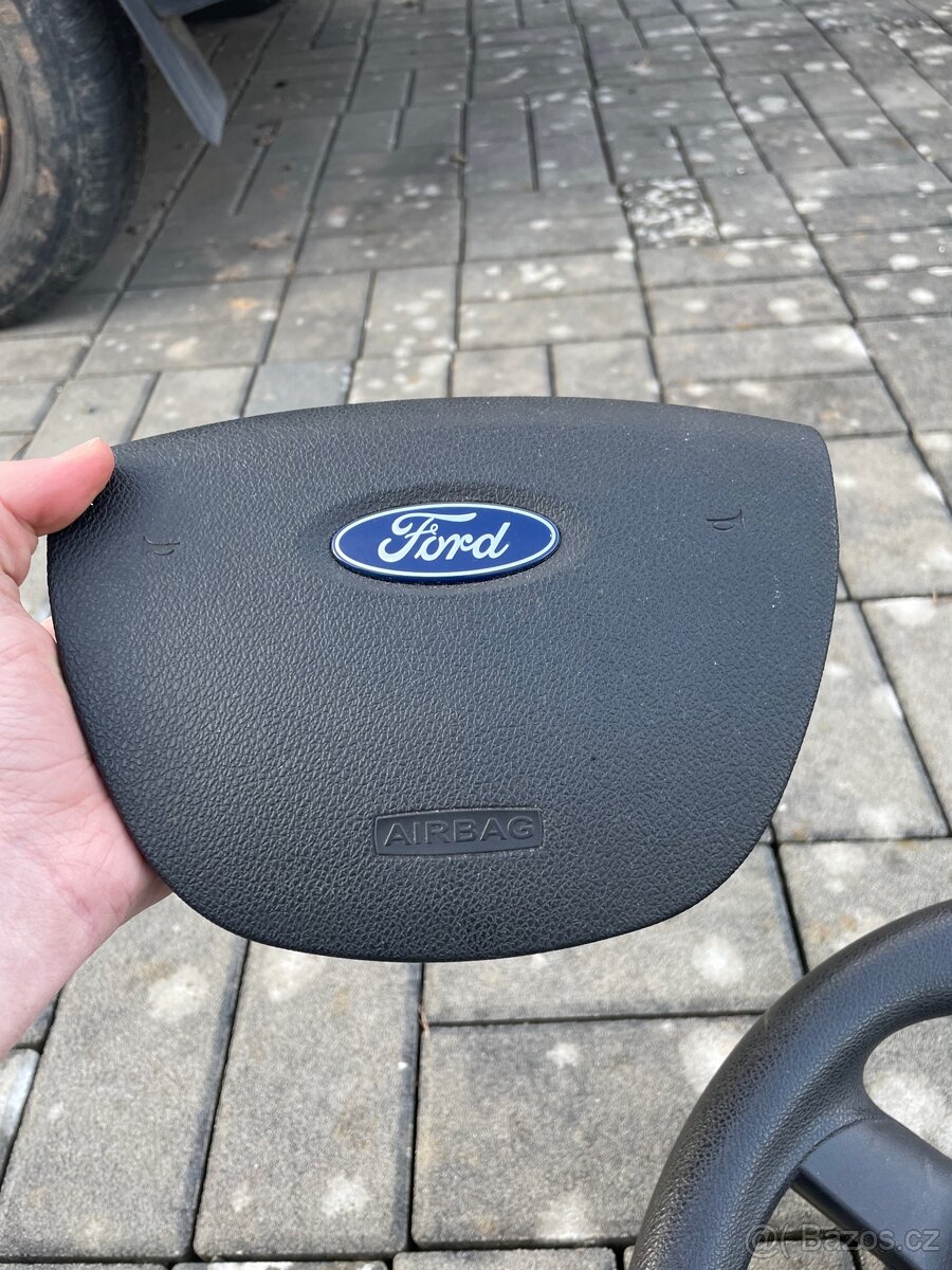 Volant čtyřramenný Ford Focus