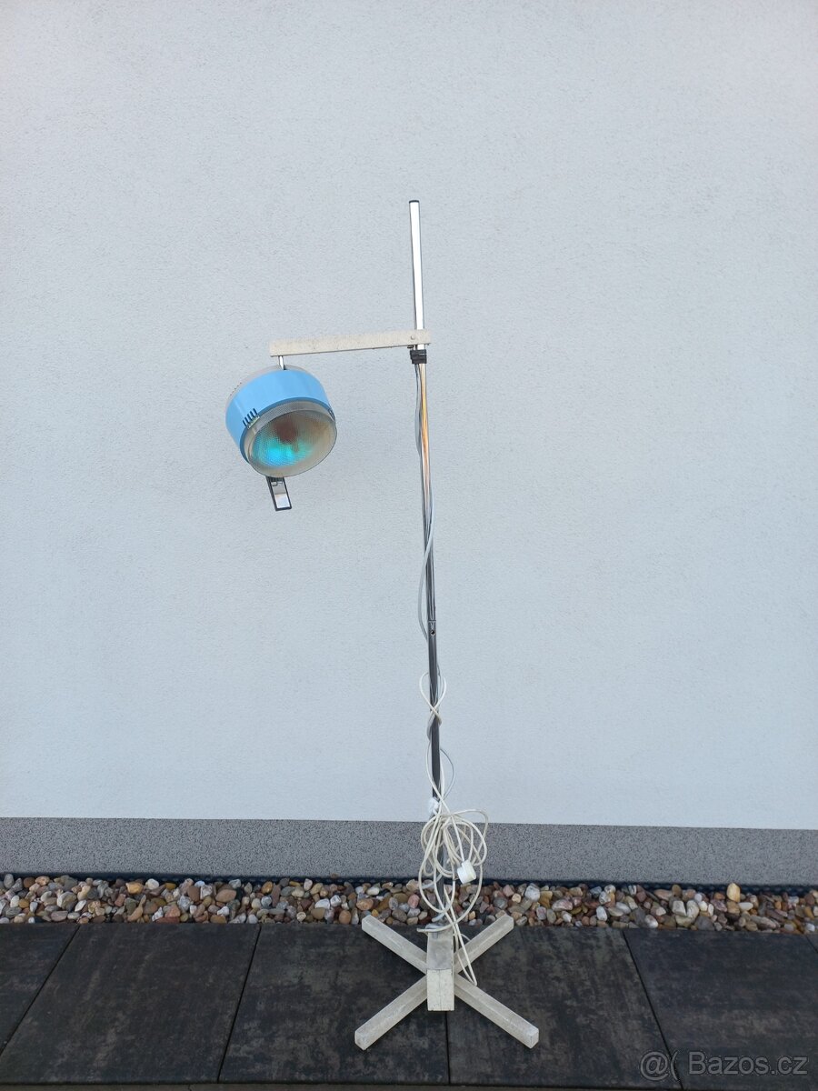 Vysetrovaci lampa