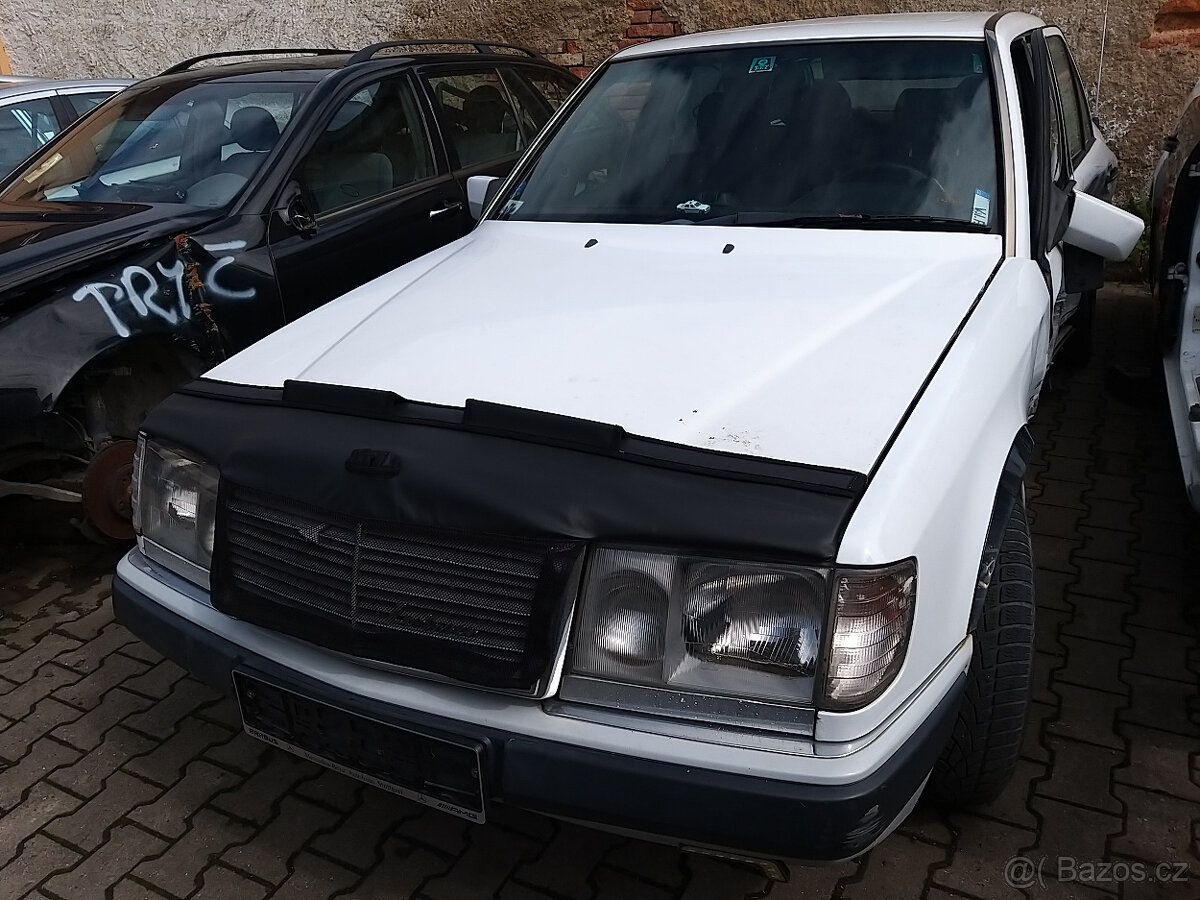 MERCEDES W124 300D - použité náhradní díly