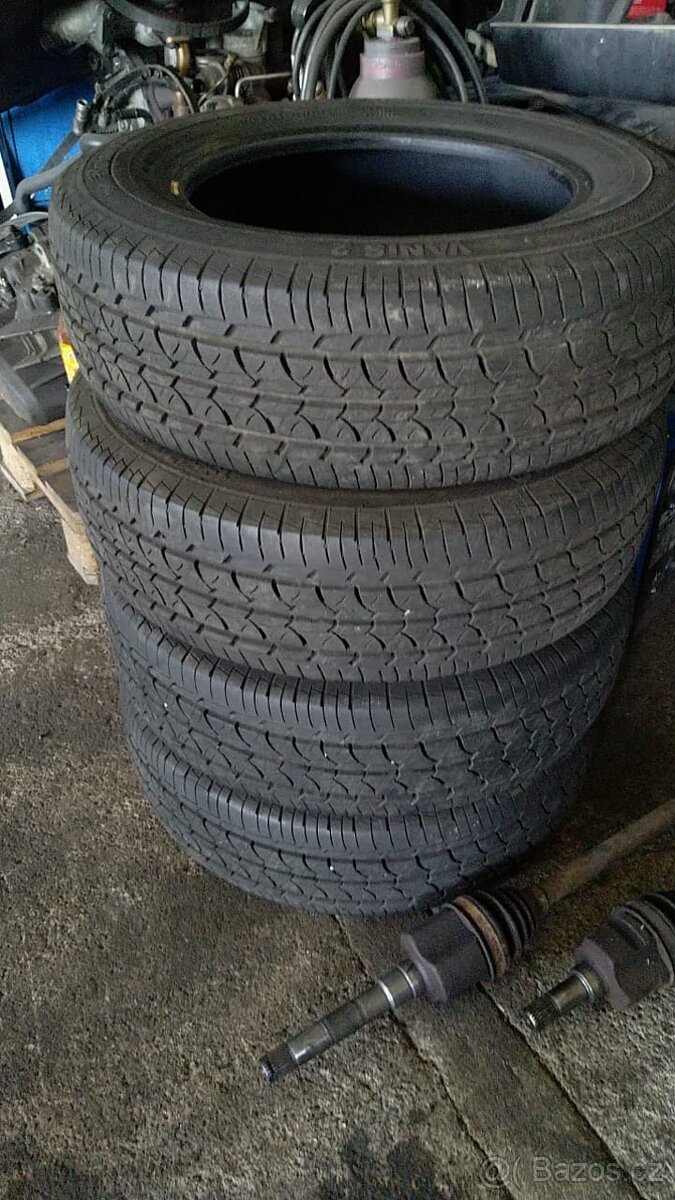 195/70R15C