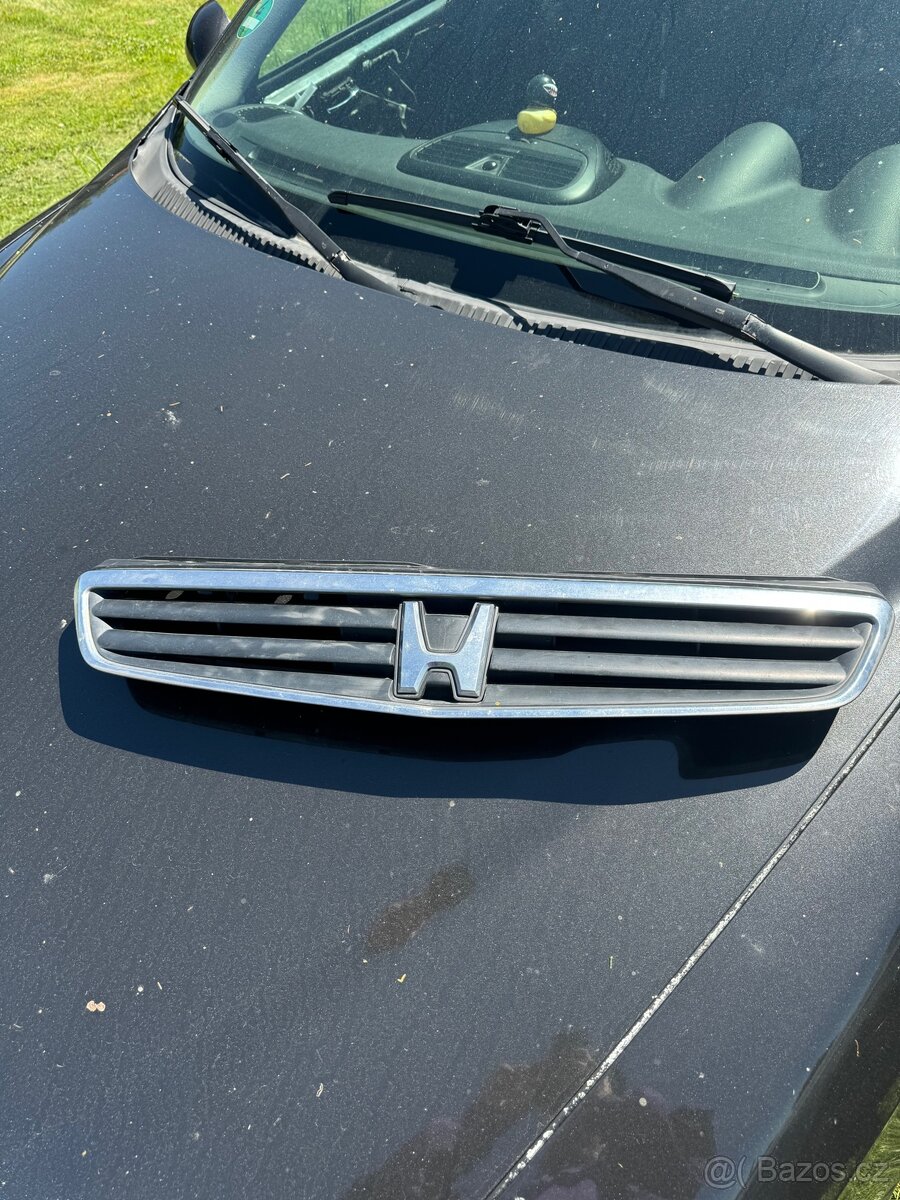 Honda Civic 6g maska facelift