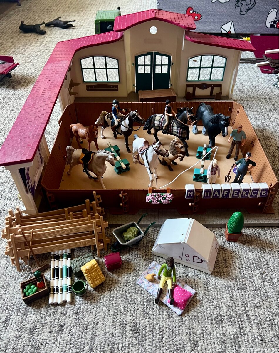 Schleich jezdecká aréna