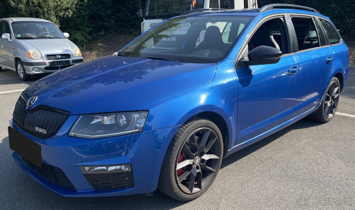Škoda Octavia Kombi III. RS 2.0 TSI 162 KW 2 maj serv kniha