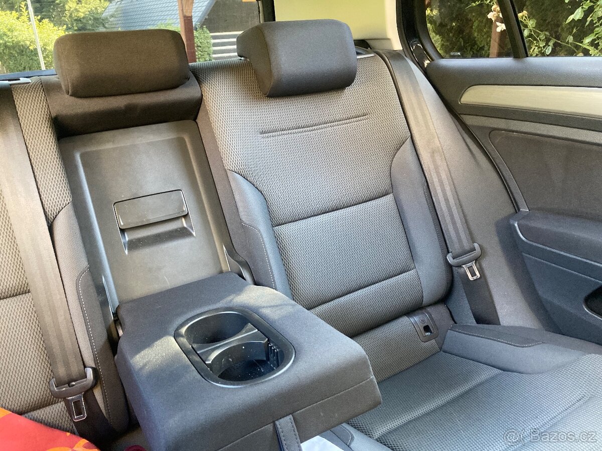 Volkswagen Golf 7 1.2 TSI 63 KW ,NAVI
