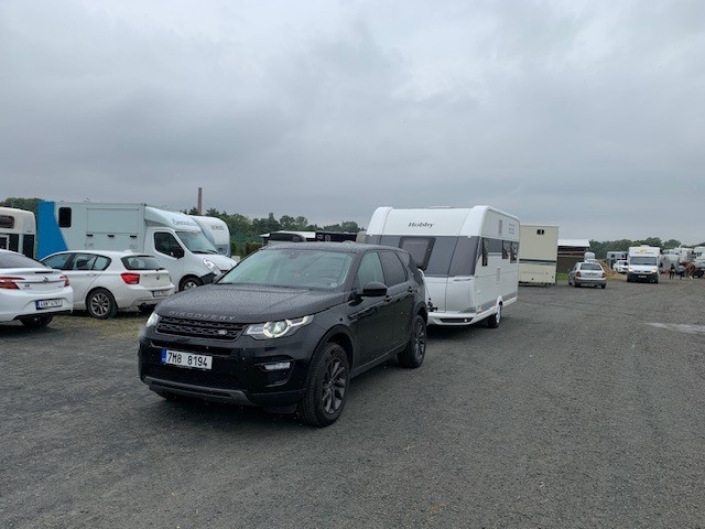 VYMĚNÍM ZA KARAVAN - LAND ROVER DISCOVERY SPORT