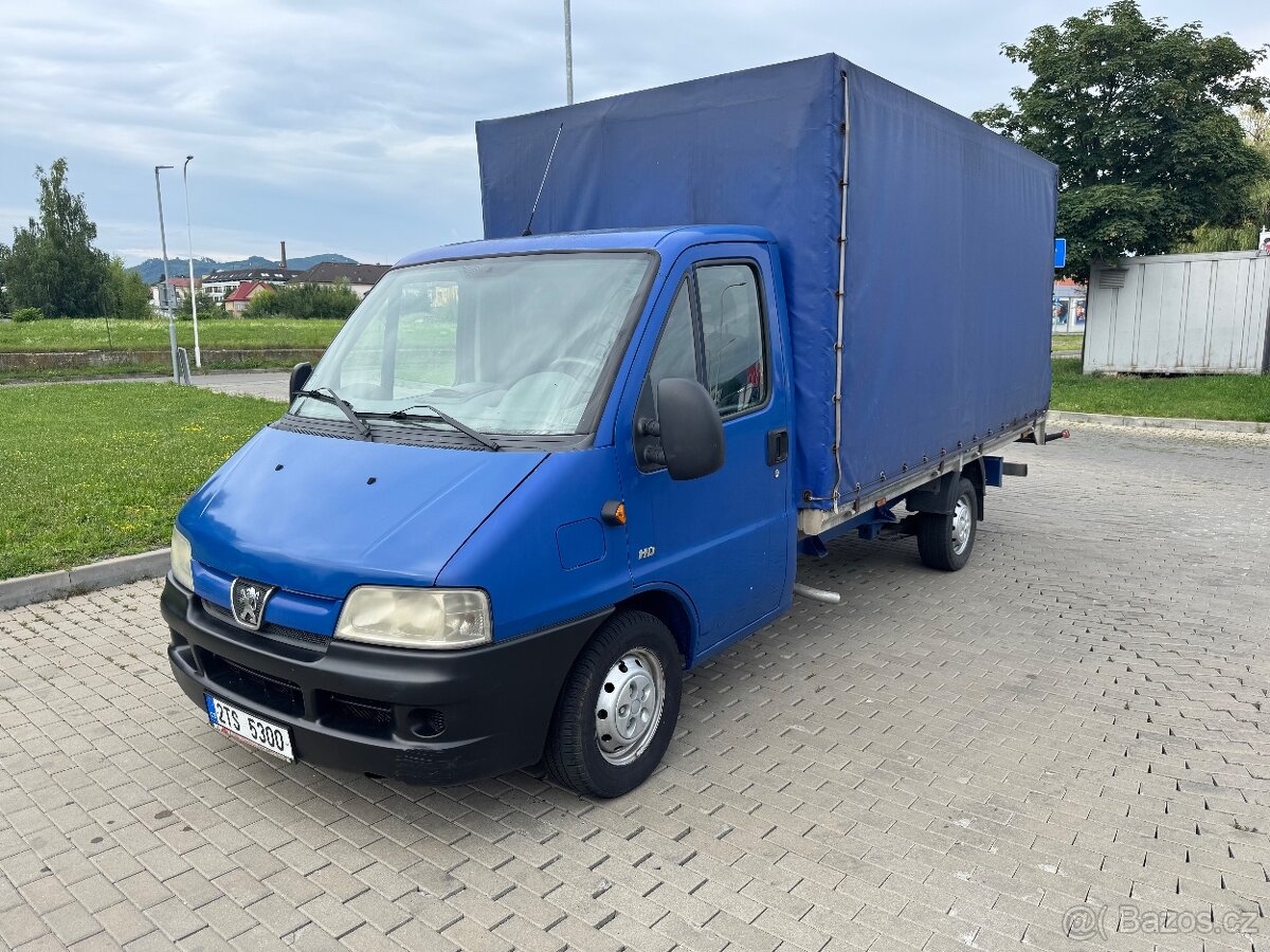 Peugeot Boxer 2,8HDi 93kW, Valník/plachta