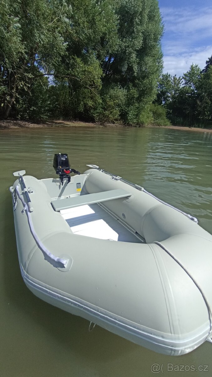 Motorový člun + motor Tohatsu MFS 5 D DS