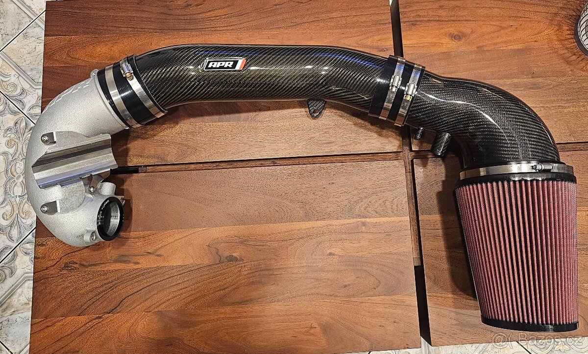 Audi RS3 8V /TT-RS /RSQ3 carbon intake APR