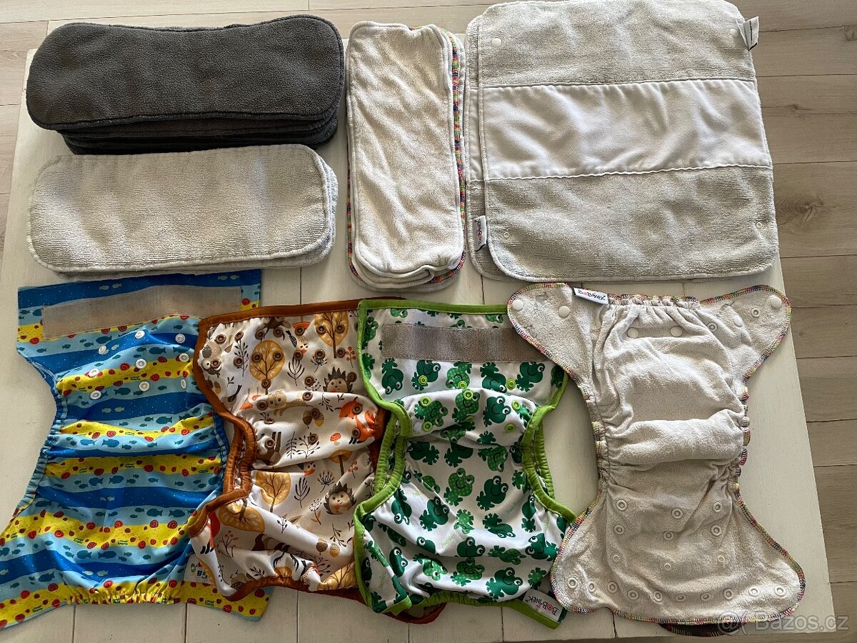 Velká sada látkových plen Různých značek