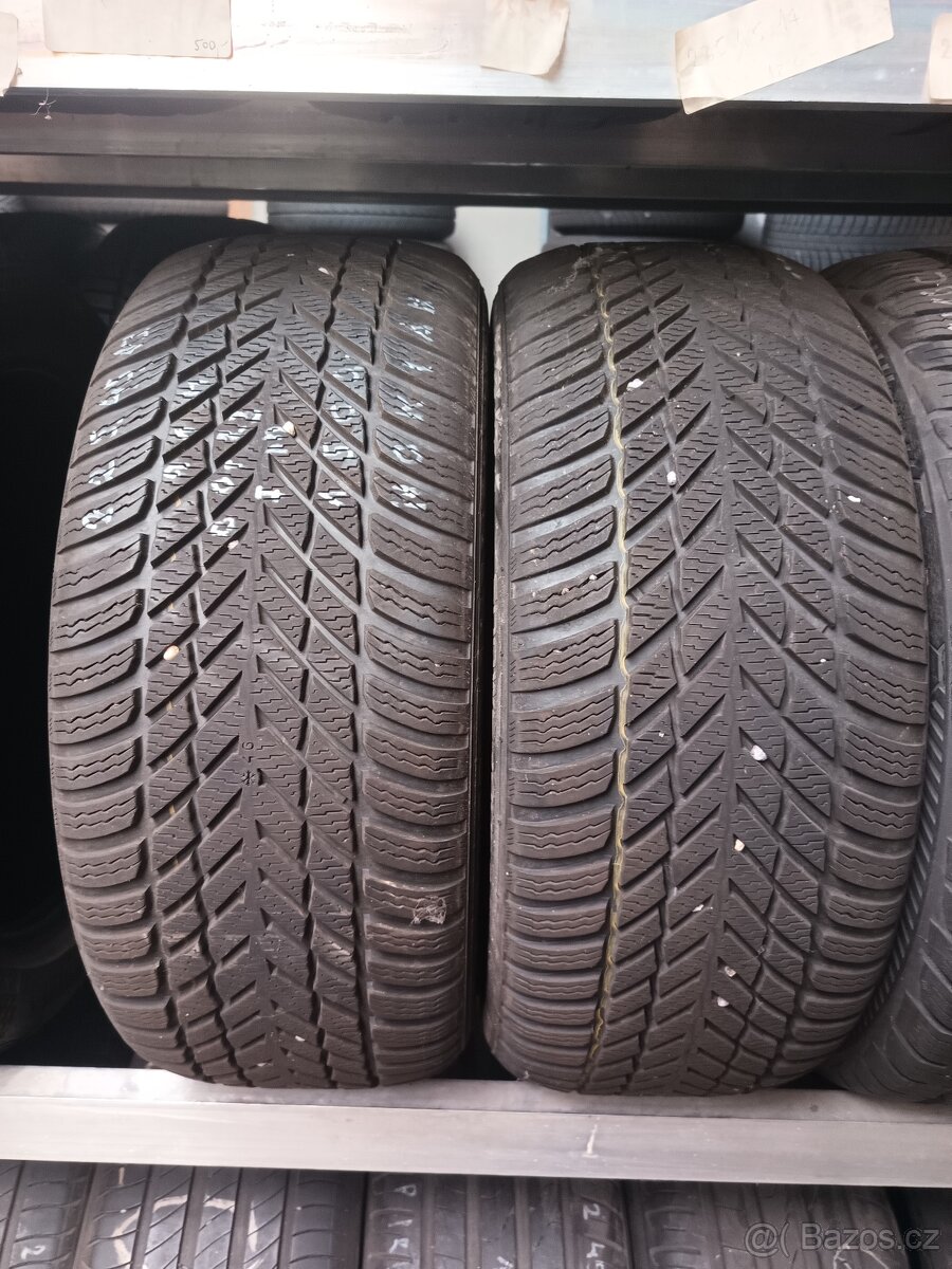 225/45/17 Nokian