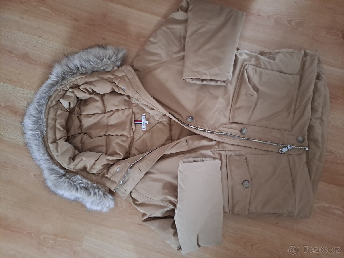 Zimni bunda Tommy Hilfiger