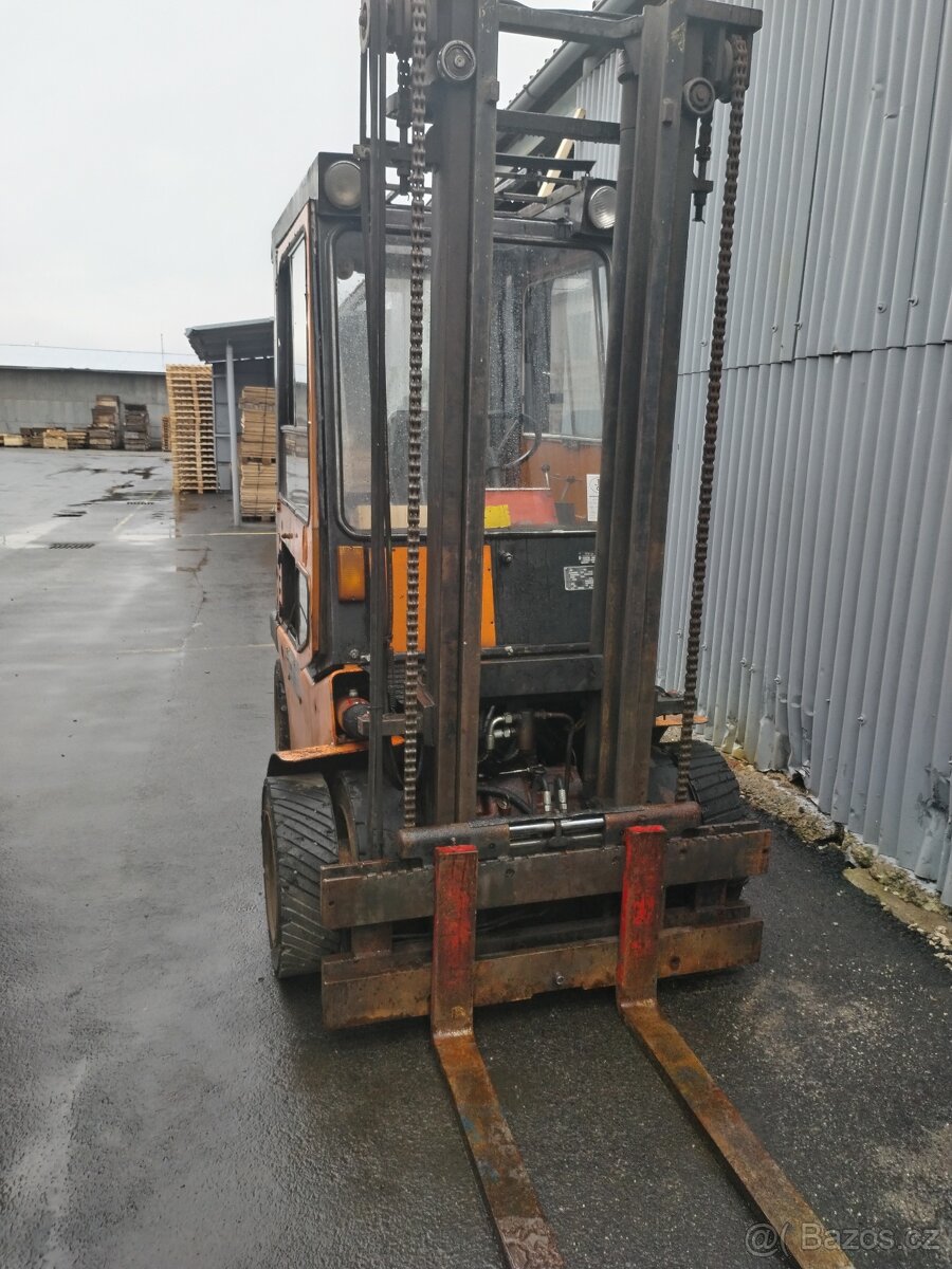 VZV Desta DV25 A