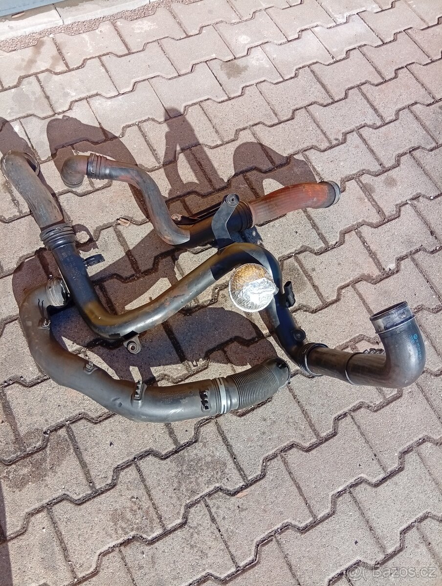 Prodám tlakové trubky na škoda Octavia 2, 1.9 TDI 77kw