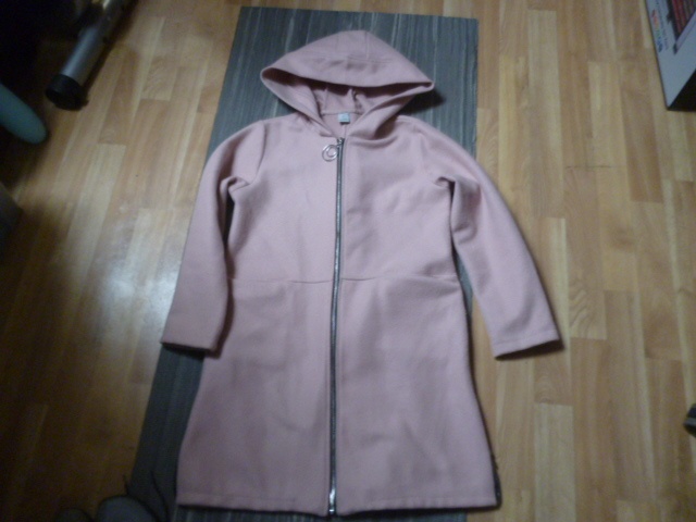 krásný kabát vel.M