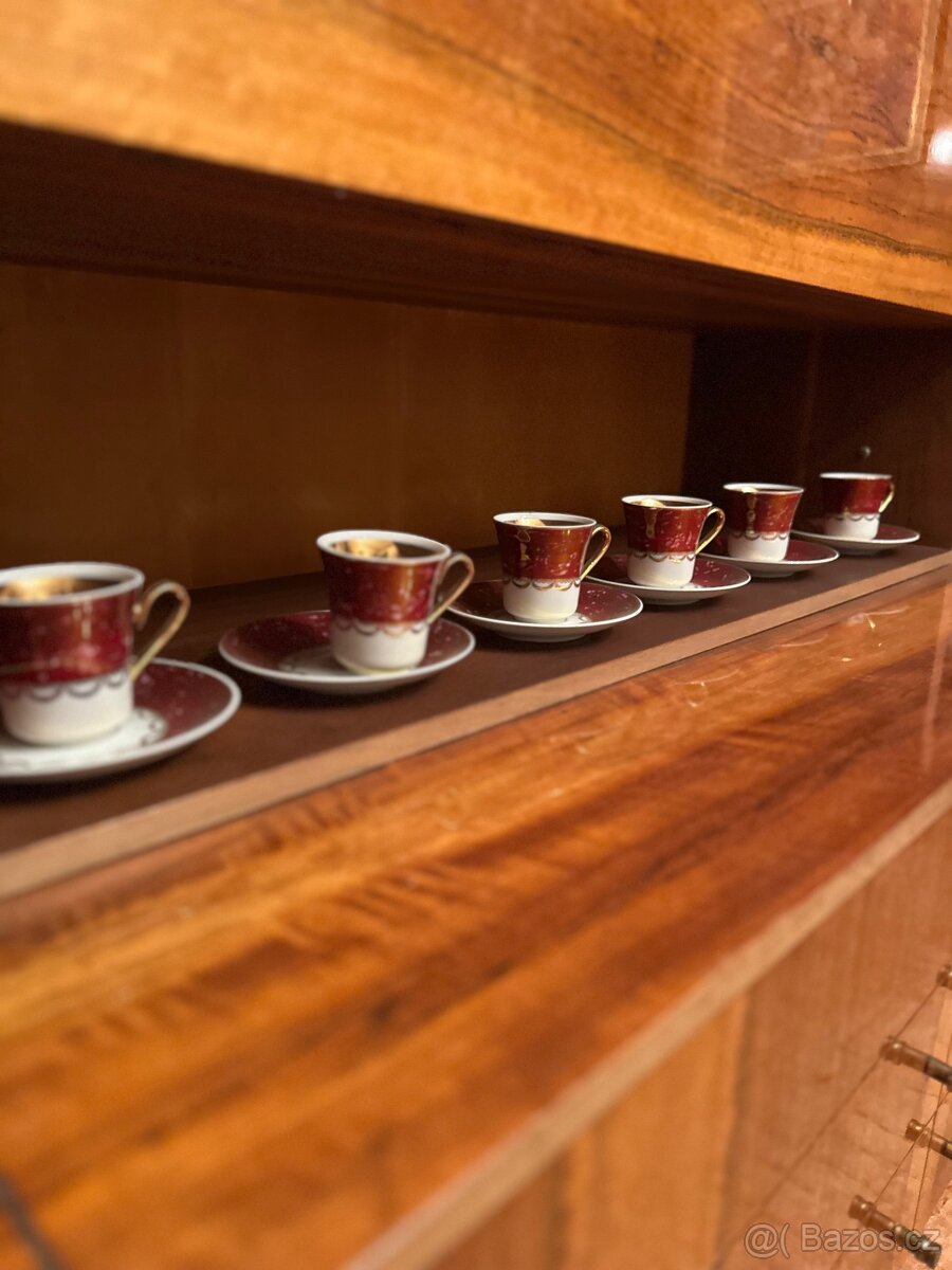 Porcelánová bordó čajová sada