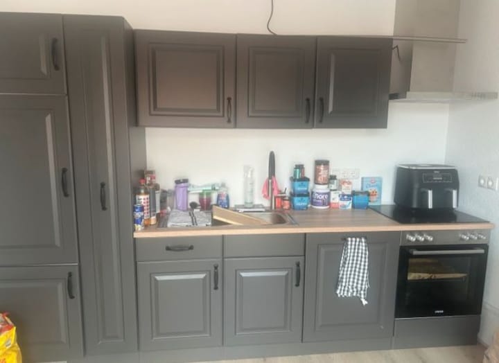 Nová šedá kuchyňská linka se spotřebiči,5648
