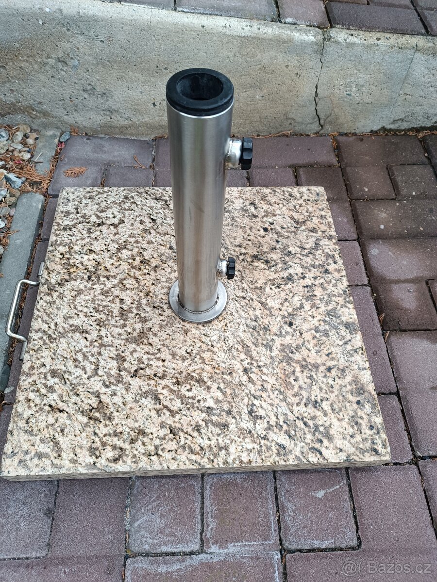 Držák na slunečník