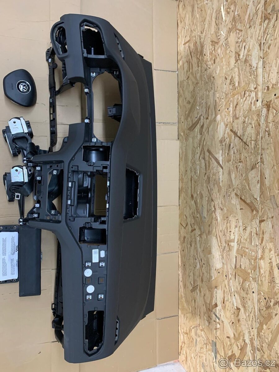 Airbagová sada Volkswagen sportsvan s novou originální desko