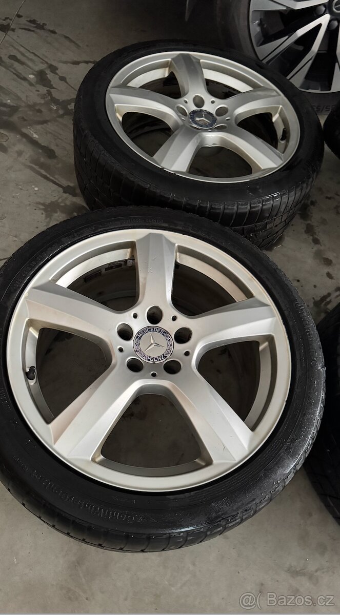 Kola 255/40/R18 originál Mercedes Benz, původně CLS.