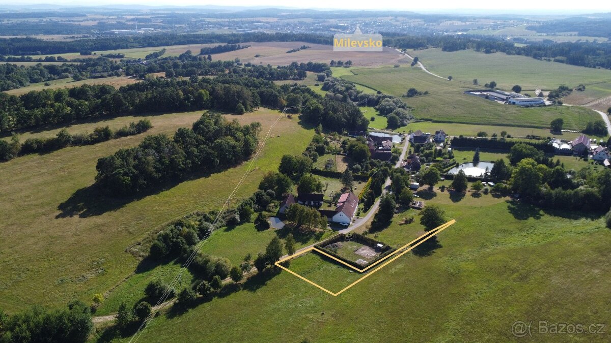 Stavební pozemek 1 100 m² u Milevska